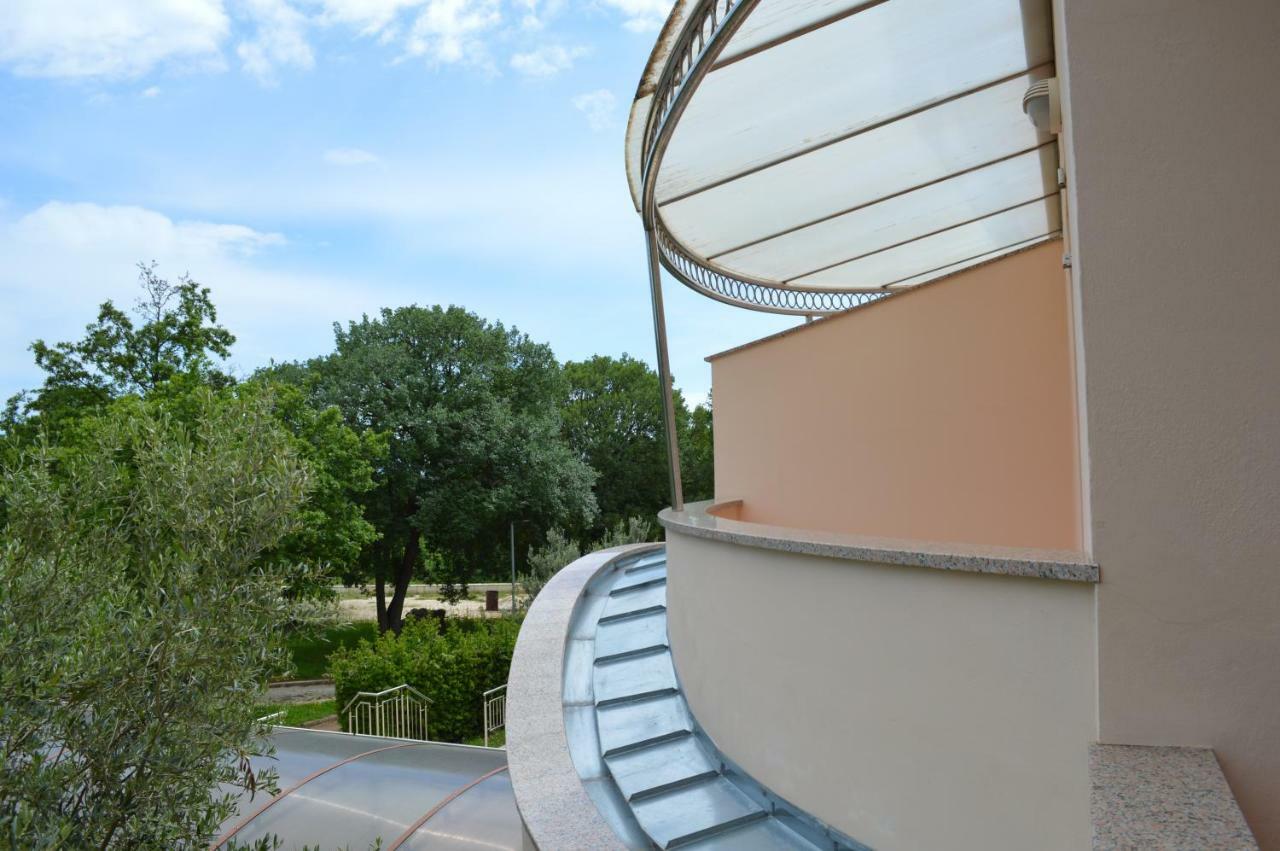 Pansion Oliva Hotel Krnica Buitenkant foto