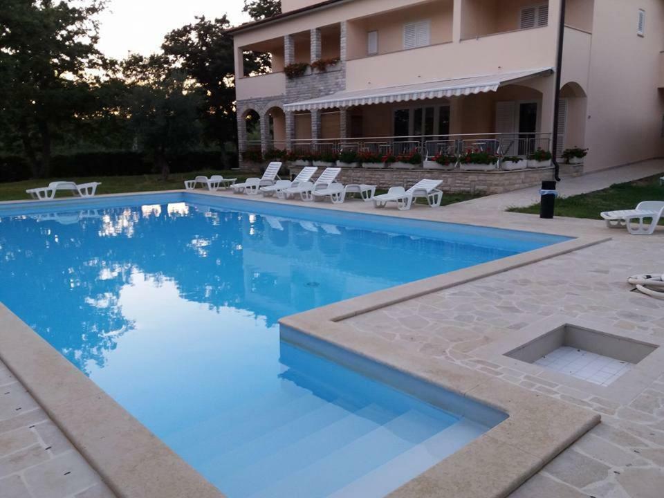 Pansion Oliva Hotel Krnica Buitenkant foto