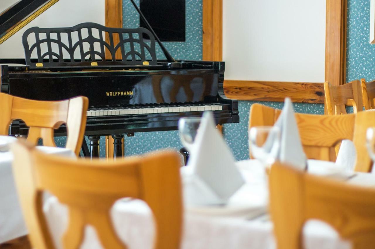 Pansion Oliva Hotel Krnica Buitenkant foto