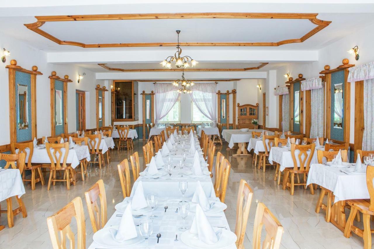 Pansion Oliva Hotel Krnica Buitenkant foto